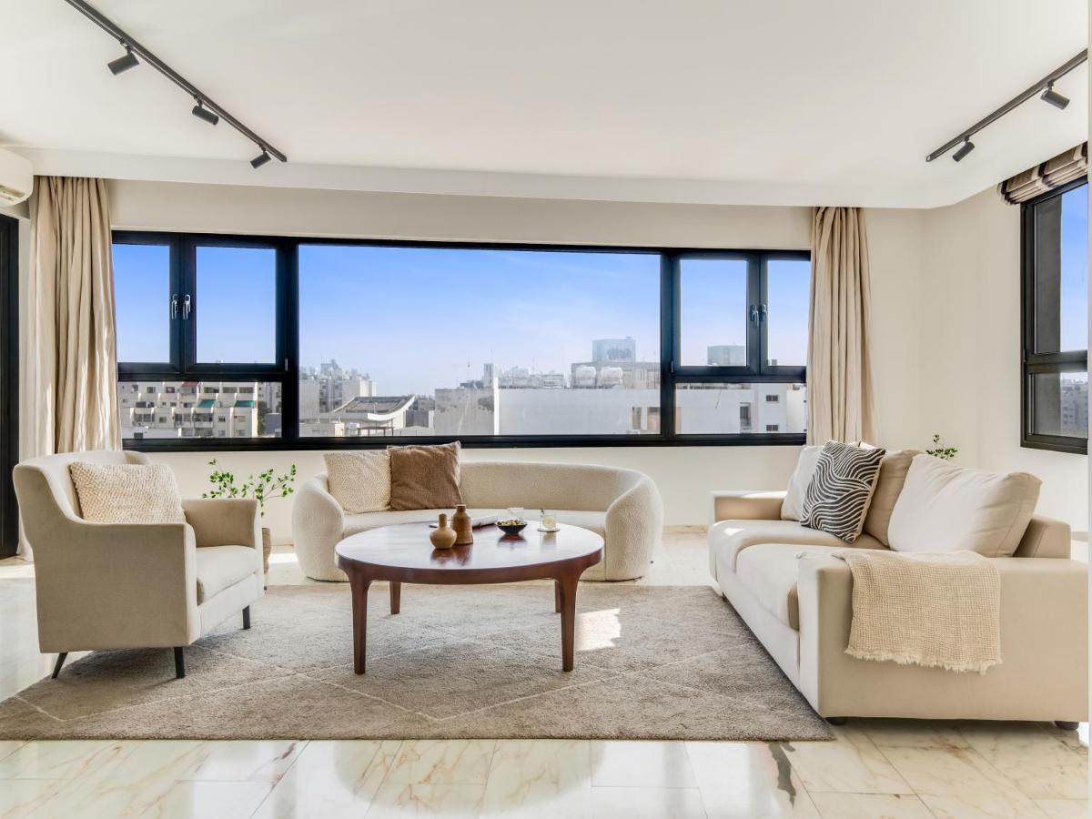 Sanders Coral Court Penthouse - Cute 3-Bedroom Apartment With Balcony Lemesós Eksteriør bilde